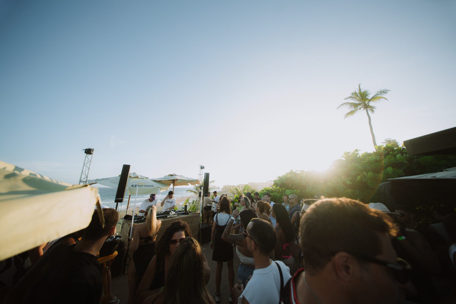 Mar de Stella Maris durante day party